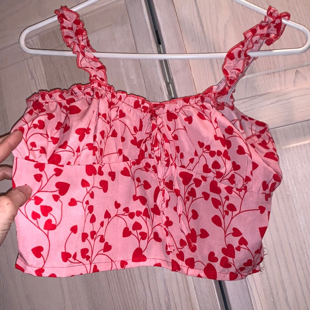 Valentine’s hearts crop top